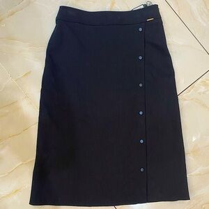 NEW skirt with button detailing